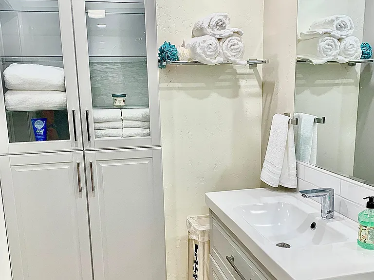 3916 Riviera Dr #408 — Photo 20