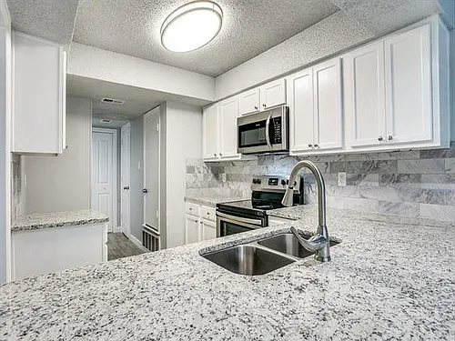 2406 Long Ridge Ln Photo 1