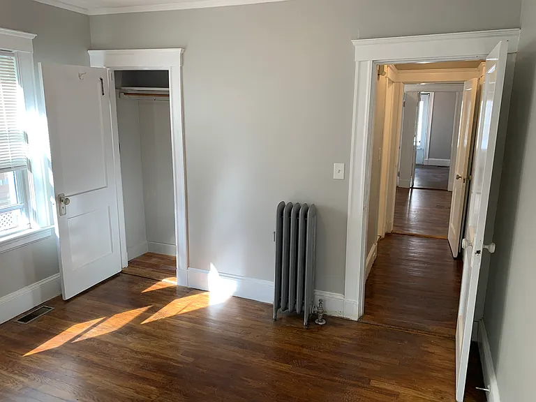 45 Wilson Ave #1R — Photo 5