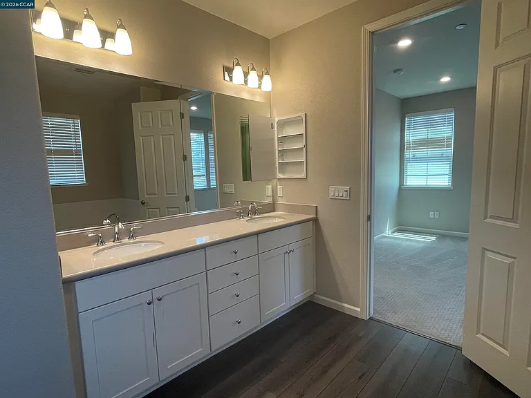 777 Country Club Dr — Photo 16