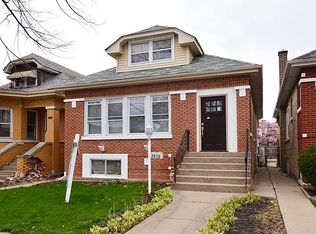 2930 N Kilbourn Ave, Chicago, IL 60641