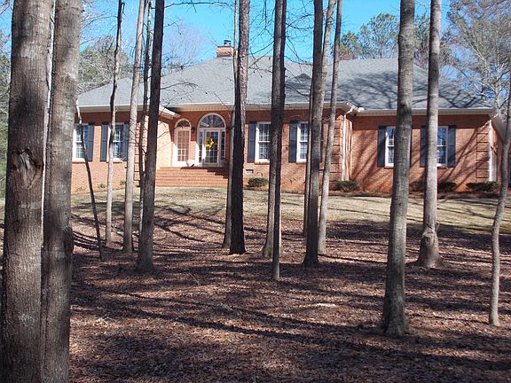 2nd image of 2170 Castle Lake Dr