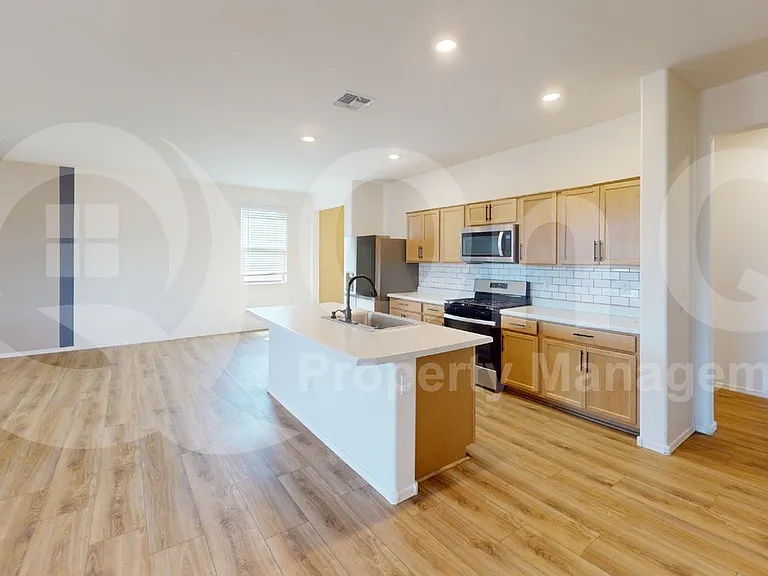 8840 E Raven Hill Way — Photo 8
