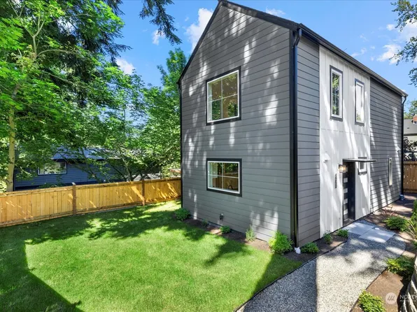 1250 NE 104th Street, Seattle, WA 98125