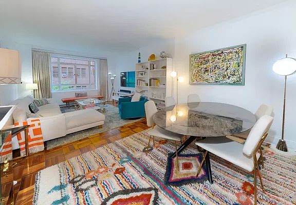3rd image of 25 Central Park W APT 5Y