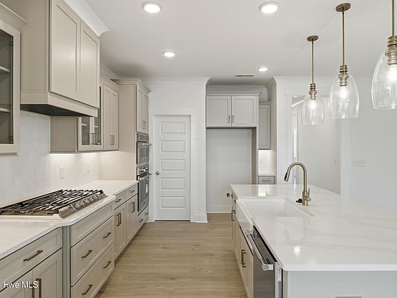 5th image of 3920 Watersail Drive #87