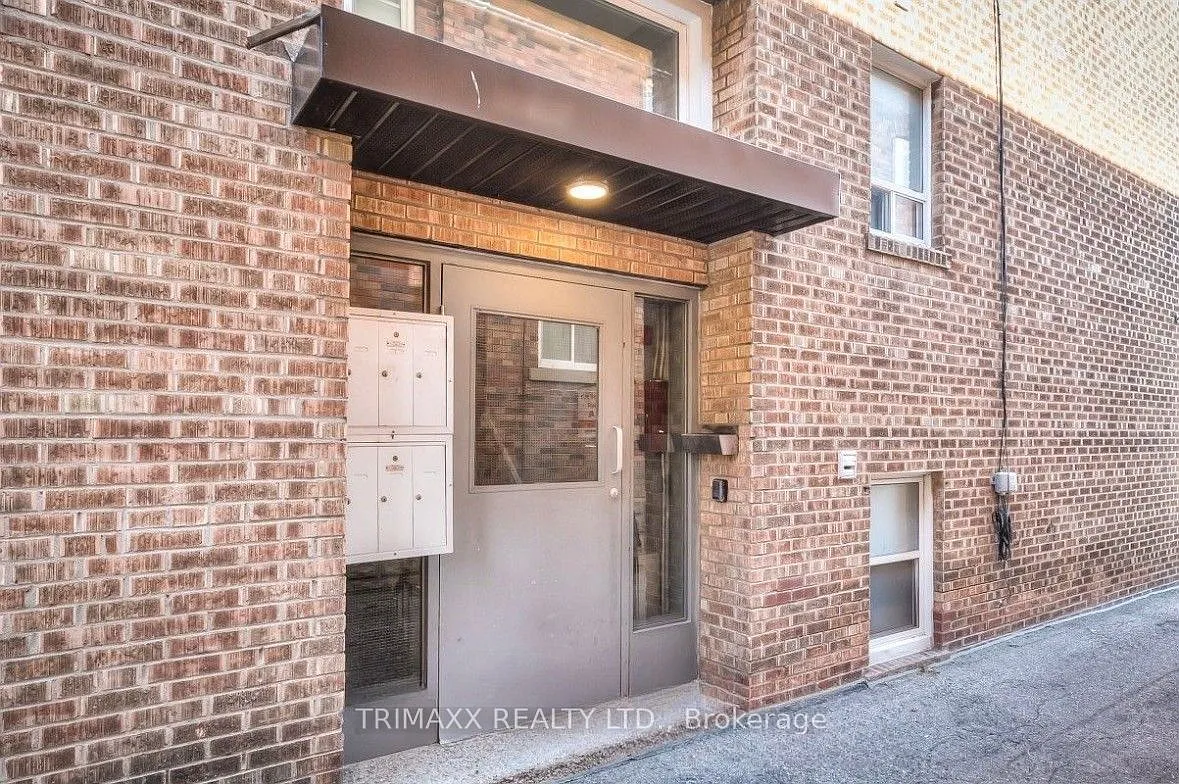 Building Photo - 6 17th St #1