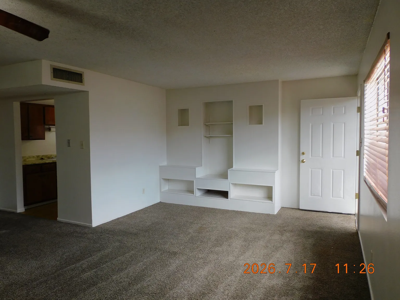 2 bed, $995 — Photo 2
