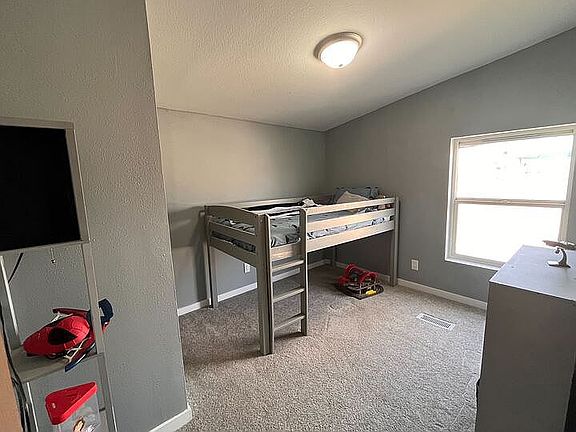 3rd image of 4001 W Snow Ln