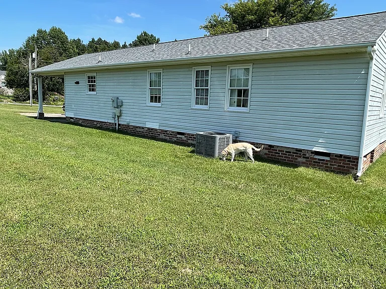 2425 Old Hanover Rd — Photo 4