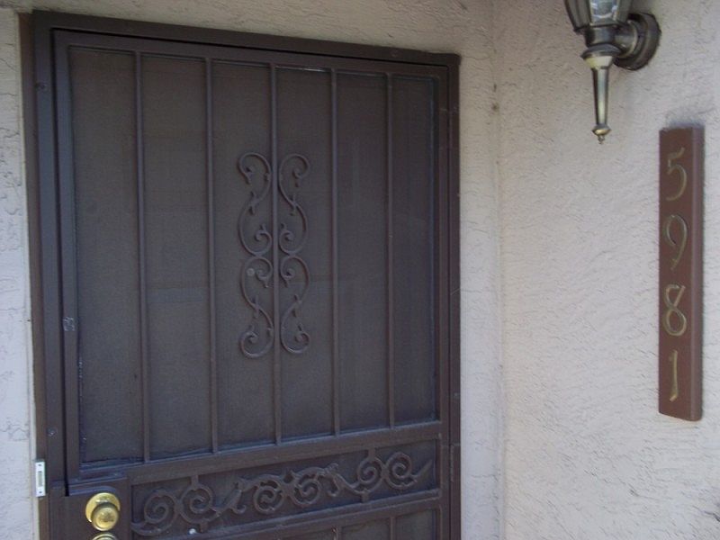 1st image of 5981 McKinney Dr NE