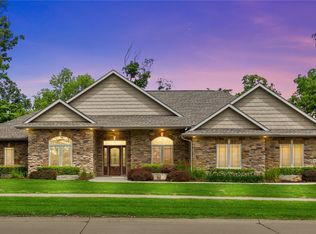 5806 River Pkwy NE, Cedar Rapids, IA 52411