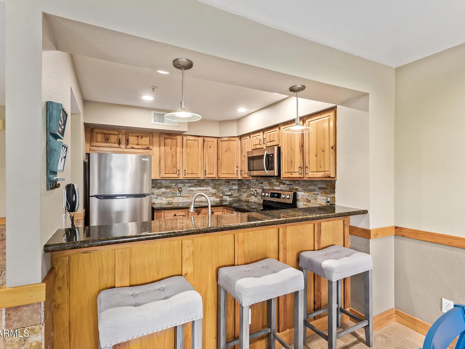 2 bed, 2.0 bath, 1081 sqft, $3,500 — Photo 4