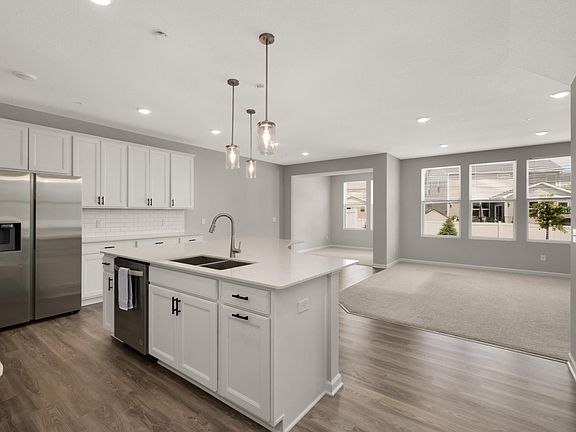 5th image of 11281 Crestbury Dr