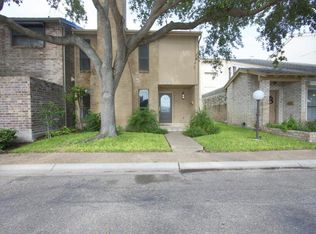82 Lake Shore Dr, Corpus Christi, TX 78413