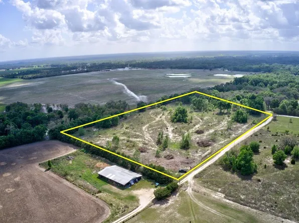 SE 74th Ct, Trenton, FL 32693