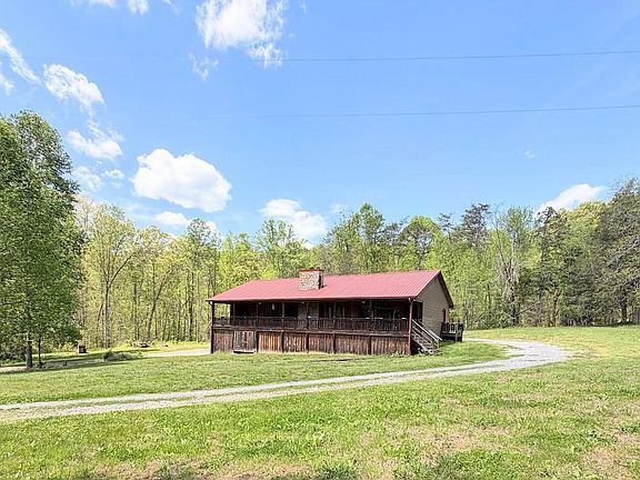 2nd image of 1617 Bull Run Rd
