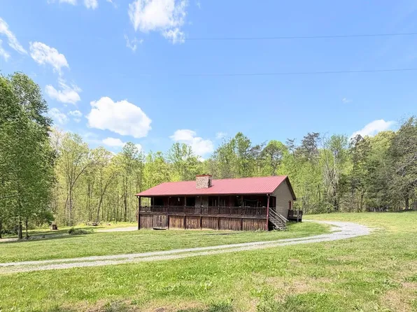 1617 Bull Run Rd, Luttrell, TN 37779