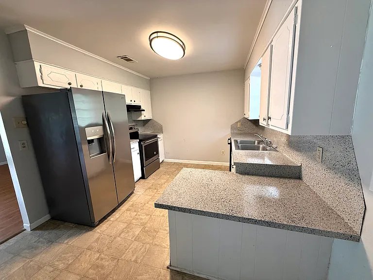 2 Ouida Cir — Photo 3