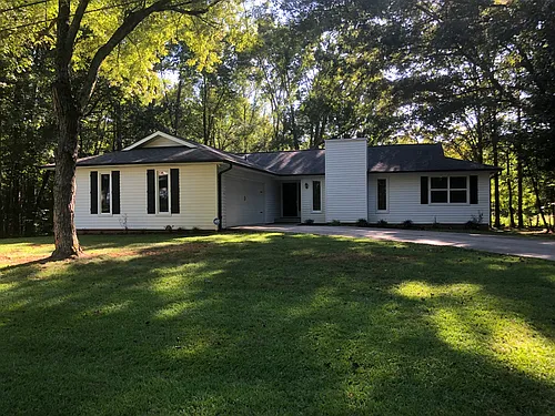 1214 Wiltshire Dr Photo 1