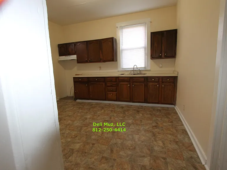 610 Jefferson Ave — Photo 9