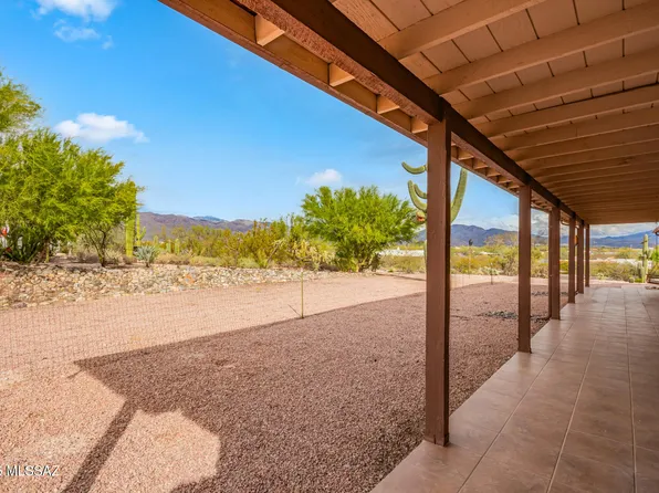 2831 N Tomahawk Trl, Tucson, AZ 85749