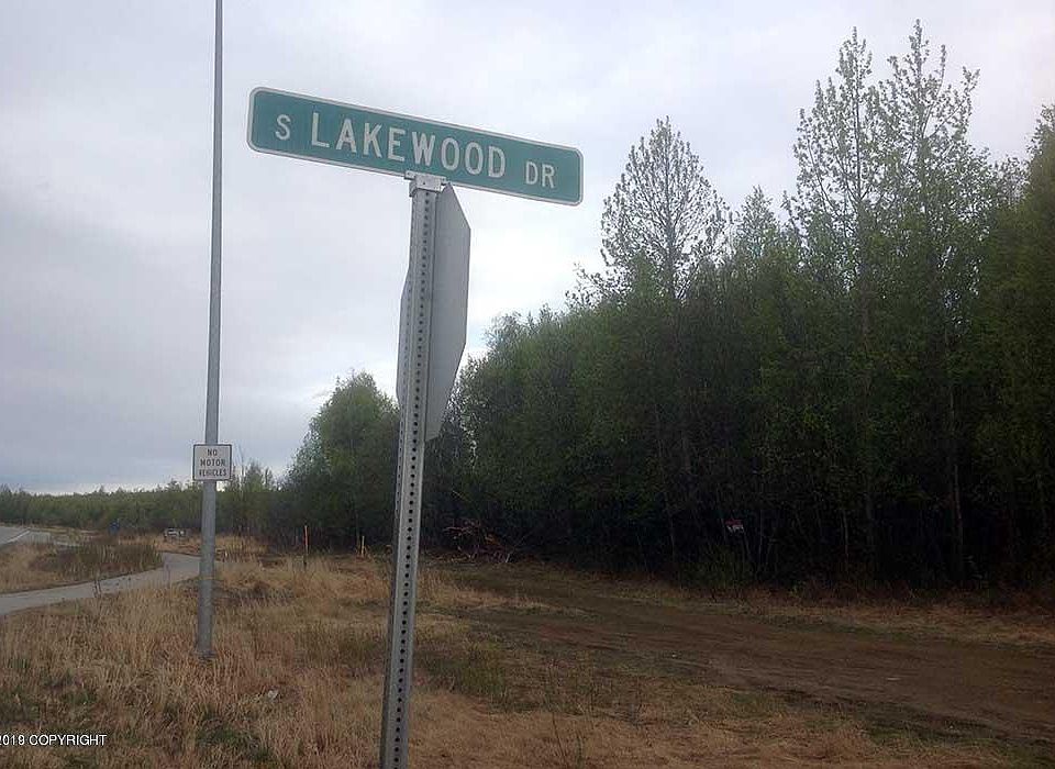 1st image of B008 S Lakewood Dr