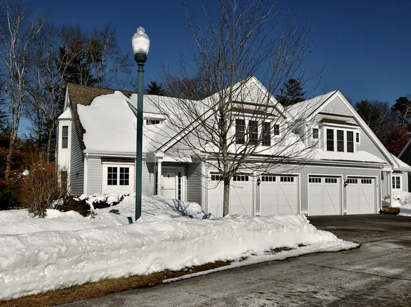 25 Carriage Ln #25, Duxbury, MA 02332