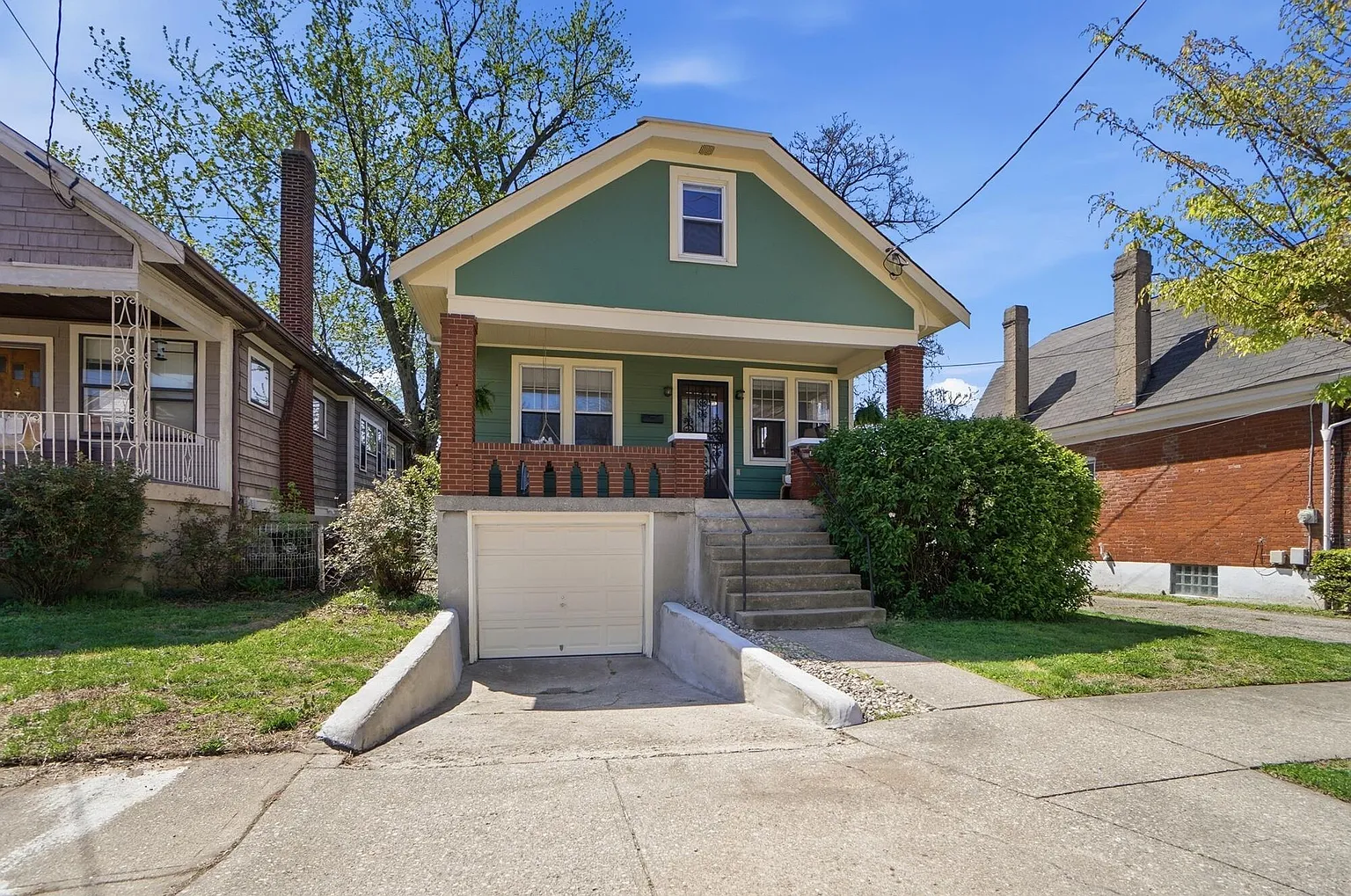 118 Beech St photo 1