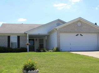 734 Streamside Dr, Greenfield, IN