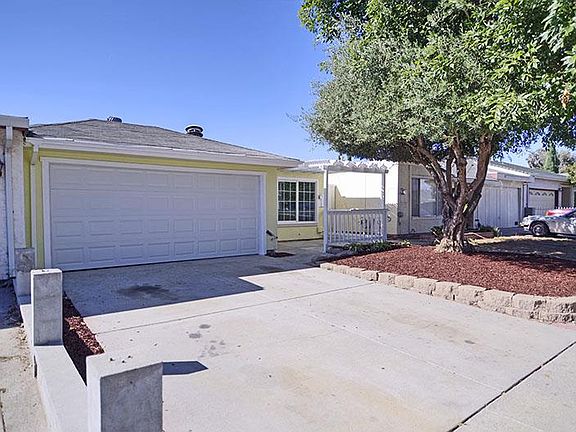 2nd image of 2041 Bikini Ave