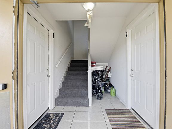 4th image of 3918 Anita St