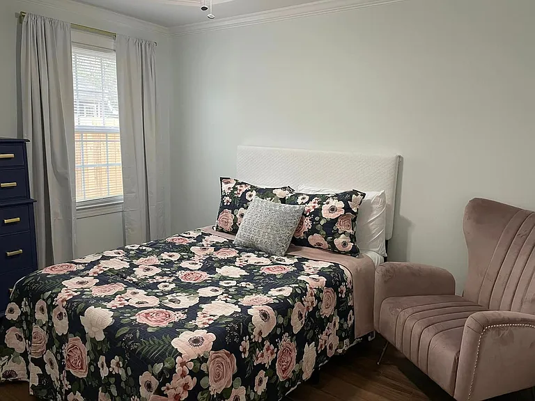 616 E Duffy St — Photo 10