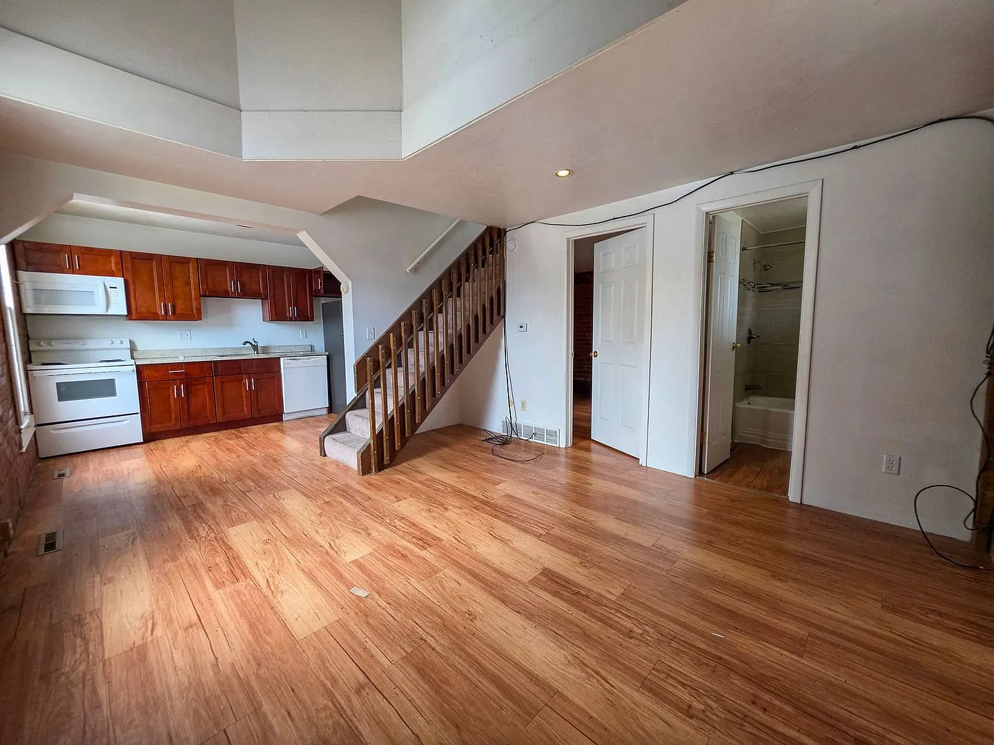 1742 Walnut — Photo 2