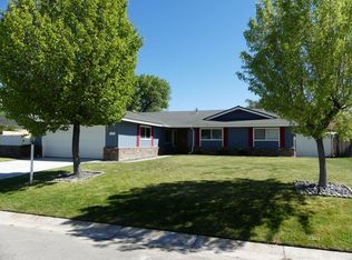 113 Juniper Rd, Big Pine, CA 93513