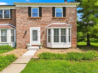 16 Coach Ct, Saint Peters, MO 63376