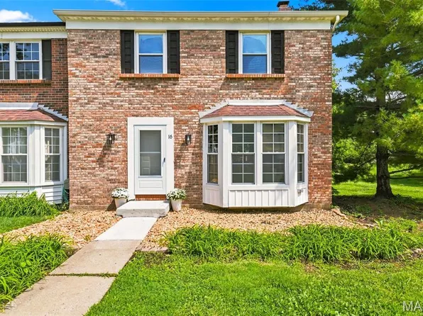 16 Coach Ct, Saint Peters, MO 63376
