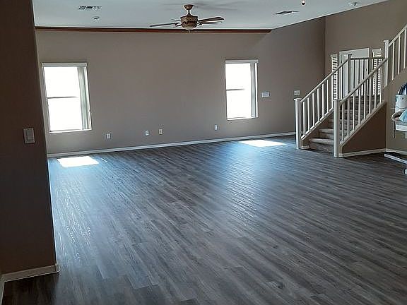 Dining room to living room