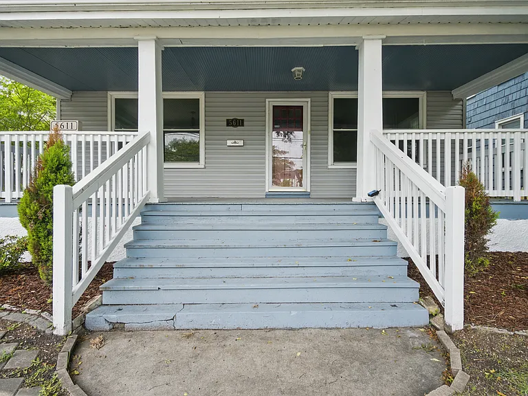 5611 Hampton Blvd — Photo 4