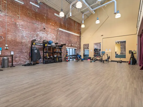 187 Wayne Street image 24 of 27