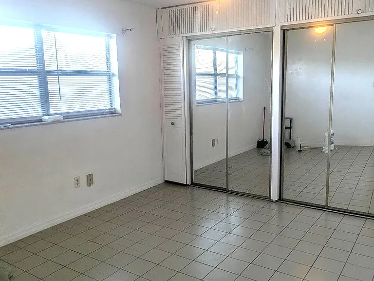 20400 NW 7th Ave #104 — Photo 5