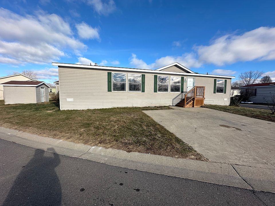 1st image of 292 Laurel Oak Ln #292
