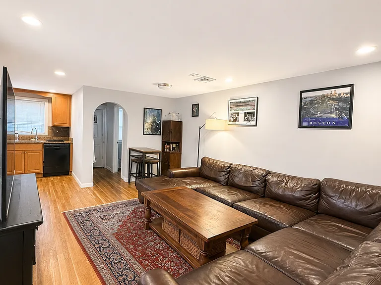 97 P St — Photo 3