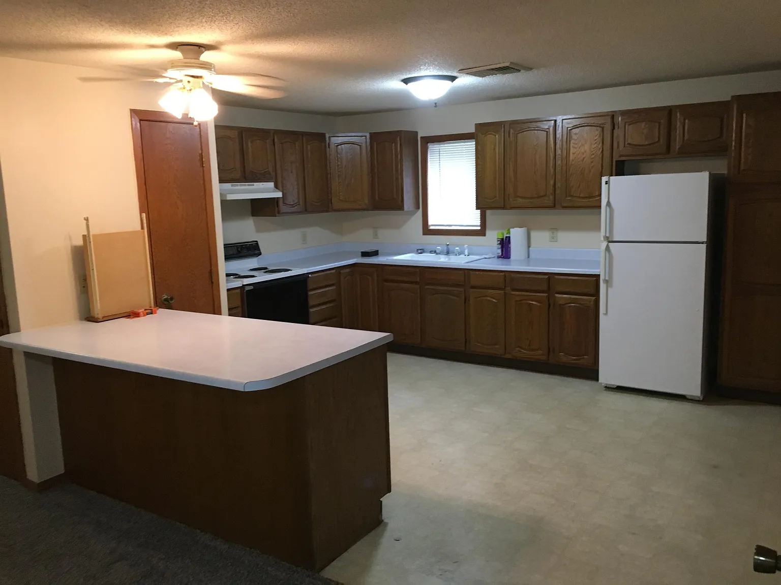 3 bed, $800 — Photo 2