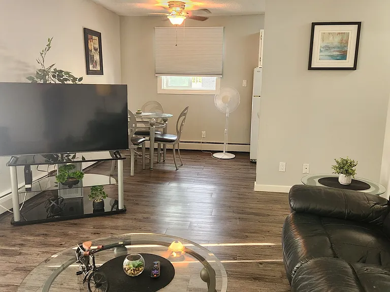 3811 54th Ave #201 — Photo 11