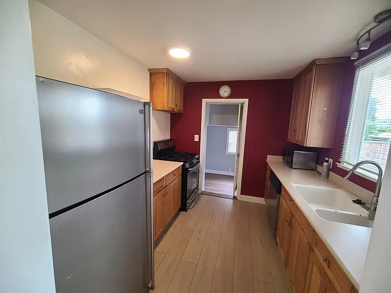 127 Poinsettia Ave — Photo 17