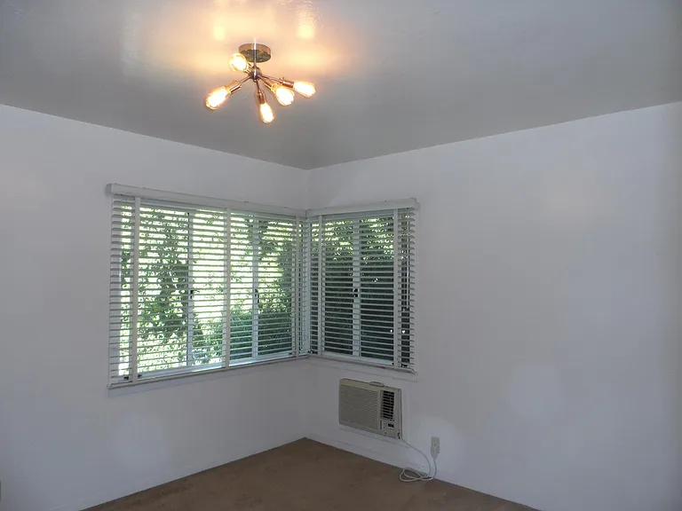 1314 V St — Photo 7
