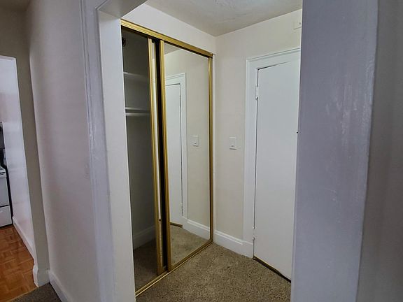4th image of 1550 Fillmore St APT 204