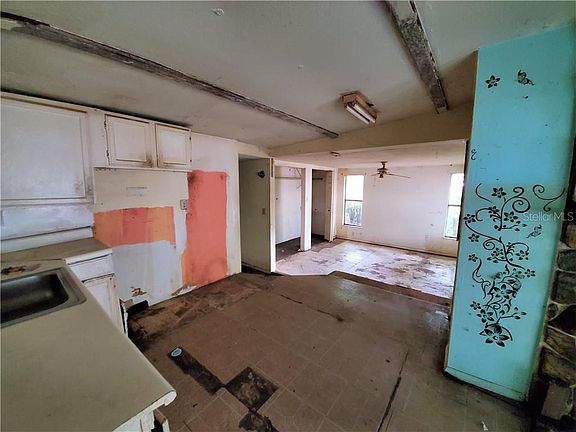 5th image of 220 Lake Shore Dr
