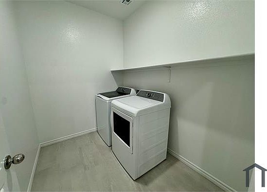 2nd image of 337 Laurel Peak Dr